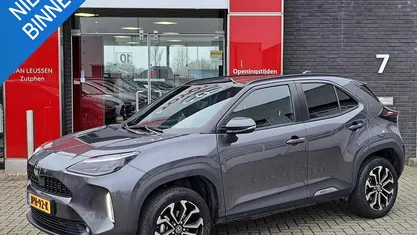 Gebruikt 2025 Toyota Yaris Cross Edition SUV | € 29.700 (Eerlijke prijs)