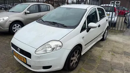 Occasion 2010 Fiat Grande Punto Hatchback | € 1.099 (Super prijs)