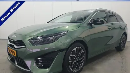 Occasion Kia Ceed Sportswagon GT-Line 141 PK (103 kW) 2024 Groen (metallic) Stationwagen
