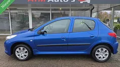 Blauw Gebruikt 2009 Peugeot 206+ Hatchback | € 2.499 (Eerlijke prijs)
