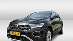 Zwart Gebruikt 2024 VW T-Roc Edition SUV | € 30.950 (Super prijs)