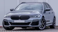 Grijs Gebruikt 2024 BMW 530e M Sport Stationwagen | € 55.900 (Eerlijke prijs)