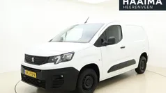 Wit Gebruikt 2021 Peugeot Partner Premium MPV | € 8.950 (Goede deal)