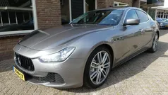 Grijs, metallic lak Gebruikt 2015 Maserati Ghibli Coupé | € 29.950 (Eerlijke prijs)