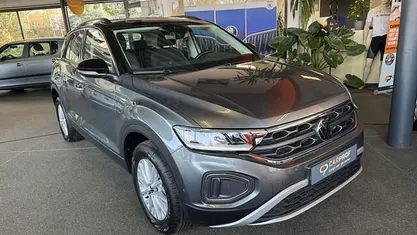 Occasion 2024 VW T-Roc Business SUV | € 30.950 (Goede deal)