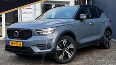 Gebruikt 2022 Volvo XC40 R-Design SUV | € 35.750 (Eerlijke prijs)