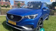 Blauw Gebruikt 2020 MG ZS Luxury Sedan | € 12.999 (Goede deal)