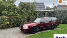 Rood Gebruikt 1999 Volvo V70 Comfort Stationwagen | € 1.750 (Goede deal)