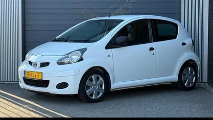 Occasion Toyota Aygo 68 PK (50 kW) 2011 Wit Hatchback