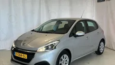 Grijs Gebruikt 2017 Peugeot 208 Allure Hatchback | € 6.999 (Goede deal)