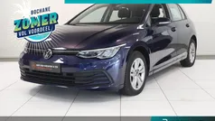 Blauw Gebruikt 2022 VW Golf VIII Life Hatchback | € 20.235 (Eerlijke prijs)