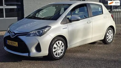 Occasion 2015 Toyota Yaris Hatchback | € 12.450 (Eerlijke prijs)