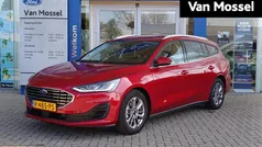 Rood Gebruikt 2022 Ford Focus Titanium Stationwagen | € 20.940 (Eerlijke prijs)