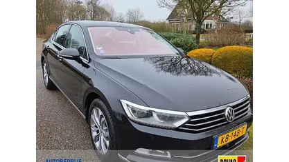 Occasion 2016 VW Passat Highline Sedan | € 12.850 (Eerlijke prijs)