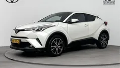 Wit Gebruikt 2017 Toyota C-HR Edition SUV | € 18.395 (Eerlijke prijs)
