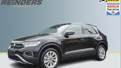 Zwart Gebruikt 2025 VW T-Roc Life SUV | € 36.800 (Eerlijke prijs)