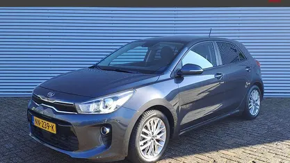 Occasion Kia Rio First Edition 101 PK (74 kW) 2017 Grijs metallic Hatchback
