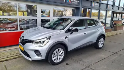 Grijs Occasion 2023 Renault Captur Evolution SUV | € 20.450 (Eerlijke prijs)