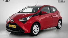 Gebruikt 2020 Toyota Aygo X-play Hatchback | € 14.445 (Eerlijke prijs)
