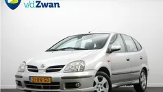 Nissan Almera Tino