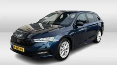 Blauw Gebruikt 2023 Skoda Octavia Business Line Stationwagen | € 23.950 (Goede deal)