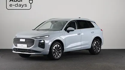 Grijs Nieuw 2026 Audi Q3 Ambiente SUV | € 59.292 (Eerlijke prijs)