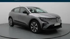 Grijs metallic Gebruikt 2023 Renault Mégane Evolution Hatchback | € 24.990 (Super prijs)