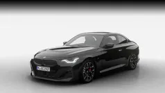 Saphirschwarz metallic (zwart metallic) Nieuw 2025 BMW 220 M Sport Coupé | € 70.632 (Eerlijke prijs)