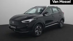 Zwart Gebruikt 2023 MG ZS Comfort Sedan | € 19.900 (Eerlijke prijs)