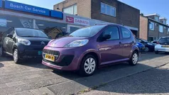 Paars Gebruikt 2014 Peugeot 107 Hatchback | € 4.995 (Eerlijke prijs)