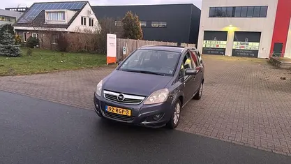 Gebruikt 2011 Opel Zafira Edition MPV | € 2.950 (Super prijs)