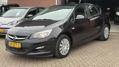 Zwart Gebruikt 2012 Opel Astra Edition Hatchback | € 4.450 (Eerlijke prijs)