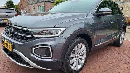 Occasion 2024 VW T-Roc Highline SUV | € 35.950 (Eerlijke prijs)
