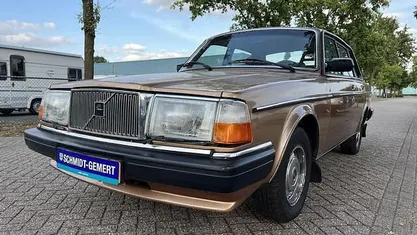 Bruin Occasion 1982 Volvo 264 Sedan | € 7.950