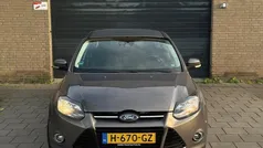 Grijs Gebruikt 2011 Ford Focus Titanium Sedan | € 6.500 (Eerlijke prijs)