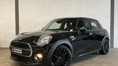 Zwart Gebruikt 2015 Mini ONE Business Hatchback | € 13.950 (Eerlijke prijs)