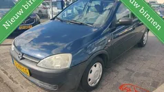 Gebruikt 2001 Opel Corsa Hatchback | € 2.499 (Eerlijke prijs)