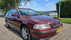 Rood Gebruikt 1996 Volvo V40 Stationwagen | € 1.299