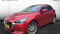 Rood Gebruikt 2023 Mazda 2 Luxury Hatchback | € 20.795 (Eerlijke prijs)