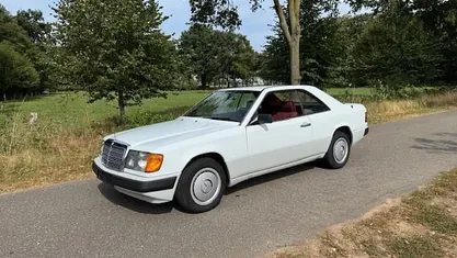 Wit Gebruikt 1988 Mercedes 230 Coupé | € 6.950