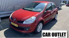 Rood, metallic lak Gebruikt 2009 Renault Clio R.S. Collection Hatchback | € 1.950 (Goede deal)