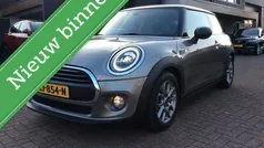 Grijs Gebruikt 2018 Mini ONE Chili Hatchback | € 12.900 (Goede deal)