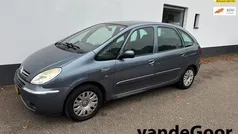 Gebruikt 2006 Citroën Xsara Picasso MPV | € 899 (Eerlijke prijs)