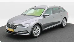 Grijs Gebruikt 2023 Skoda Superb Business Line Stationwagen | € 28.500 (Goede deal)
