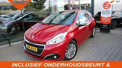 Rood Gebruikt 2015 Peugeot 208 Allure Hatchback | € 8.250 (Eerlijke prijs)