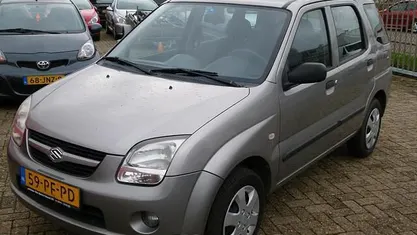 Grijs Gebruikt 2004 Suzuki Ignis GLS Hatchback | € 1.750 (Eerlijke prijs)
