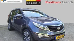 Grijs, metallic lak Gebruikt 2015 Kia Sportage SUV | € 17.400 (Eerlijke prijs)