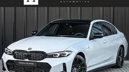 Gebruikt 2024 BMW 330 Shadowline Sedan | € 49.800 (Eerlijke prijs)