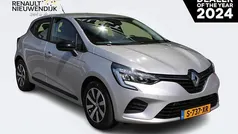 Gebruikt 2023 Renault Clio V Equilibre Hatchback | € 15.995 (Goede deal)
