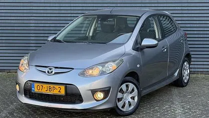 Grijs Occasion 2009 Mazda 2 Edition Hatchback | € 3.950 (Eerlijke prijs)